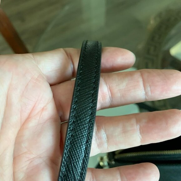 ♠️♠️KATE SPADE CAMERON HILLI DOME BLACK SAFFIANO LEATHER CROSSBODY BAG!♠️♠️ - Picture 5 of 10